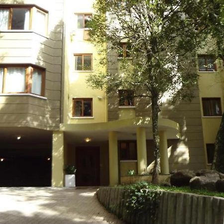 Apartamento Borges Gramadoアパートホテル エクステリア 写真